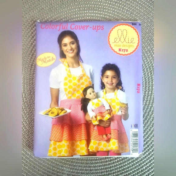 KWIK SEW MISSES'/GIRLS'/DOLLS' APRON 0172 - Picture 1 of 2